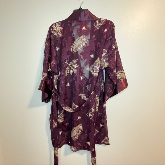 California Dynasty Vintage Kimono Robe Maroon Gold - Picture 2 of 7